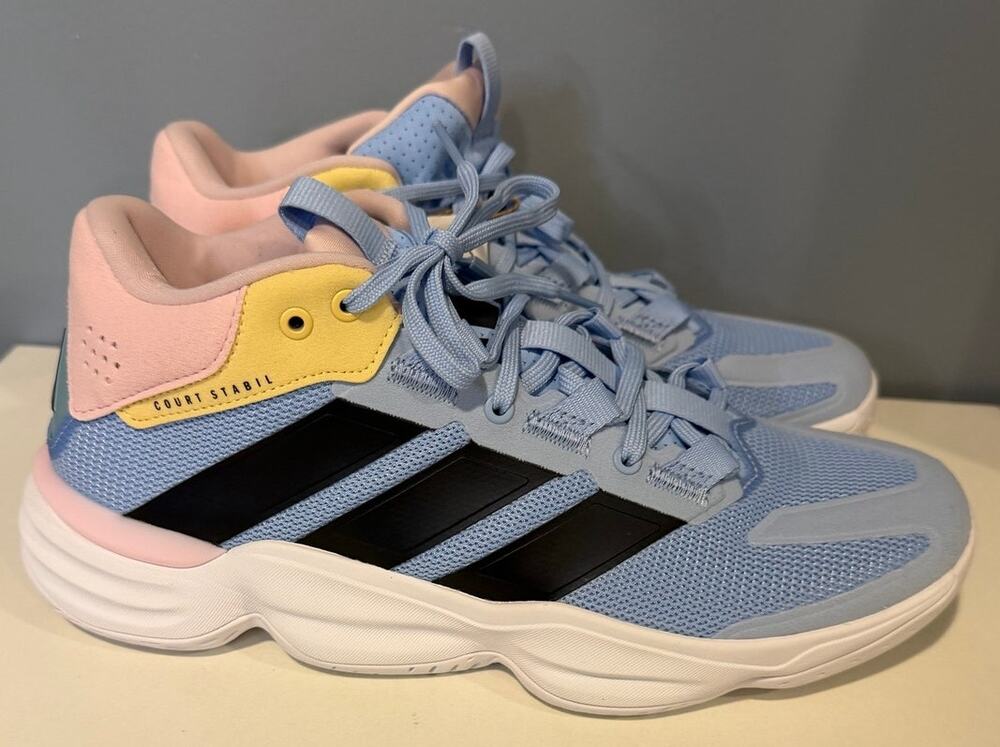 NIB adidas Women's Court Stabil Volleyball Shoes - Size 9.5